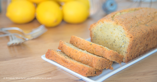 Lemon Poppy Seed Pound Cake