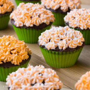 Hydrangea Flower Caramel Cupcakes