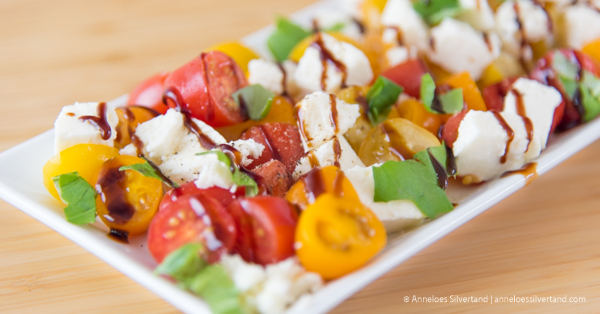 Easy Caprese Salad